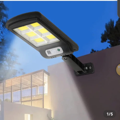 Lámpara Solar Externa UltraLED | Cero Consumo Eléctrico y Encendido Automático
